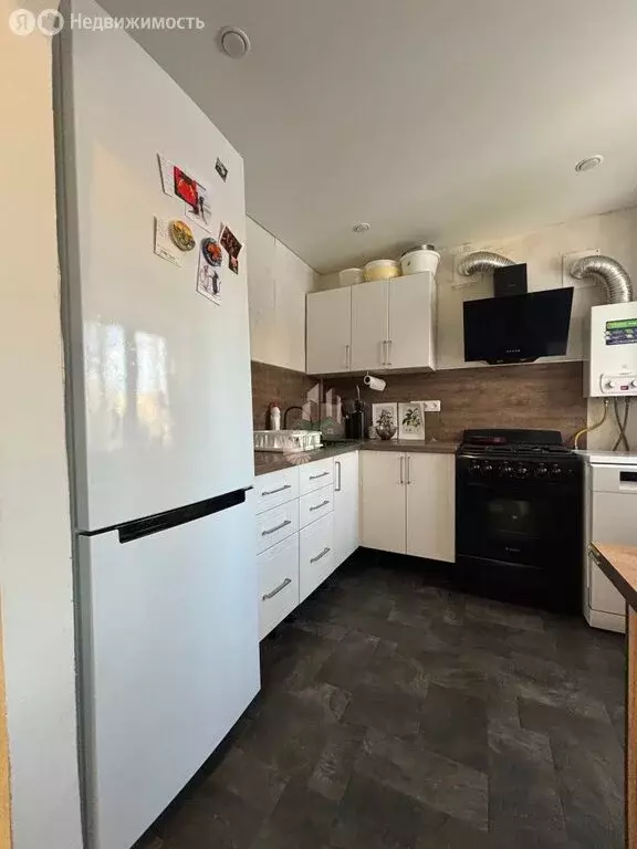 3-комнатная квартира: Энгельс, проспект Строителей, 16 (42.1 м) - Фото 2