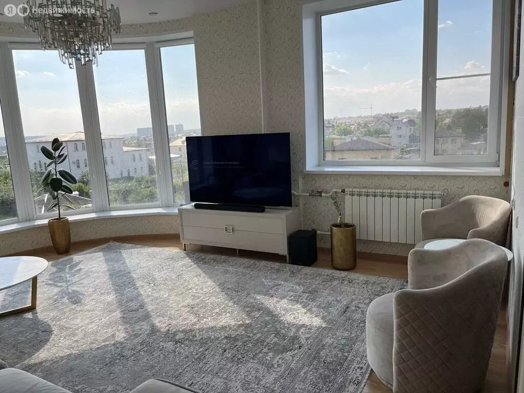 3-комнатная квартира: Волгоград, проспект Маршала Жукова, 5 (112 м) - Фото 1