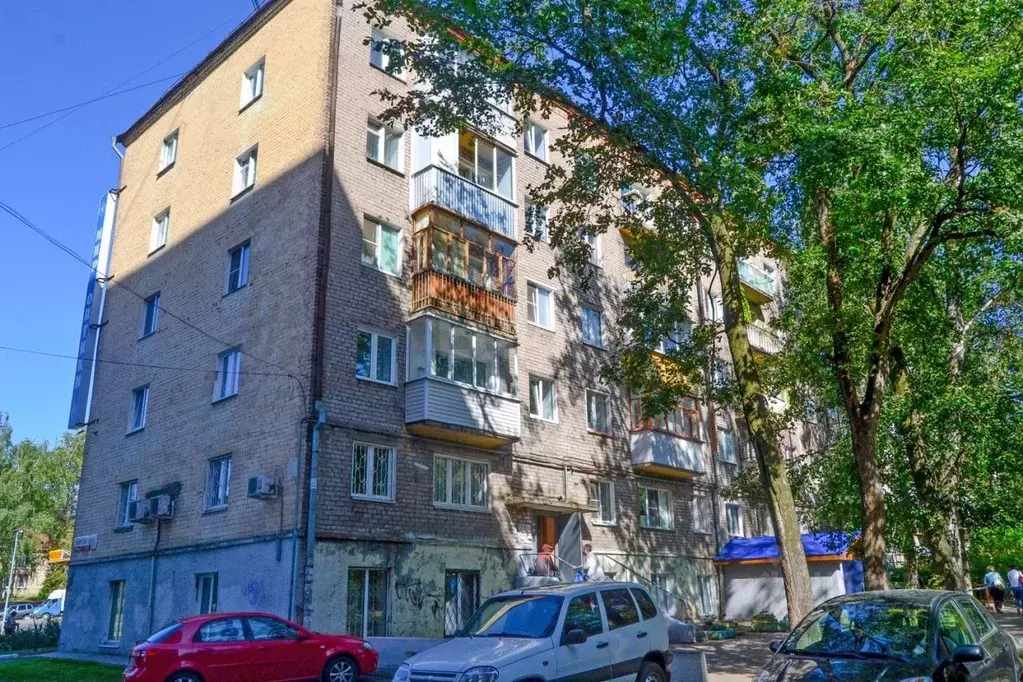 1-к кв. Удмуртия, Ижевск ул. Кирова, 111 (30.0 м) - Фото 0