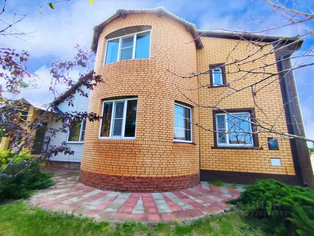 Дом в Курская область, Курский район, Щетинский сельсовет, Химфарм ... - Фото 0