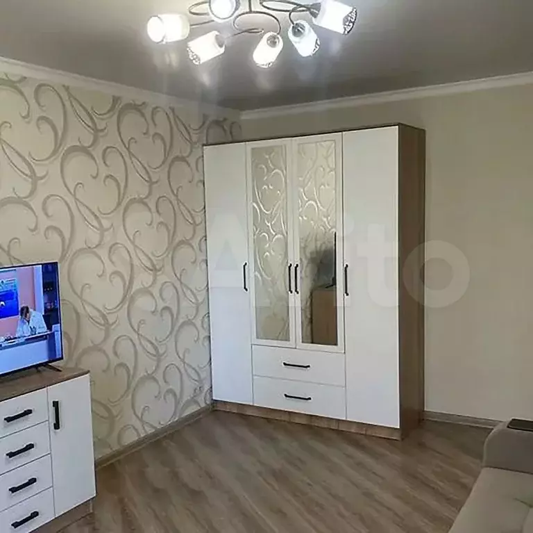 1-к. квартира, 40 м, 6/9 эт. - Фото 0