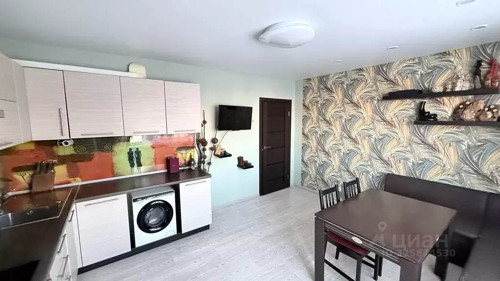 2-к кв. Челябинская область, Челябинск ул. 1-я Эльтонская, 44 (65.0 м) - Фото 1