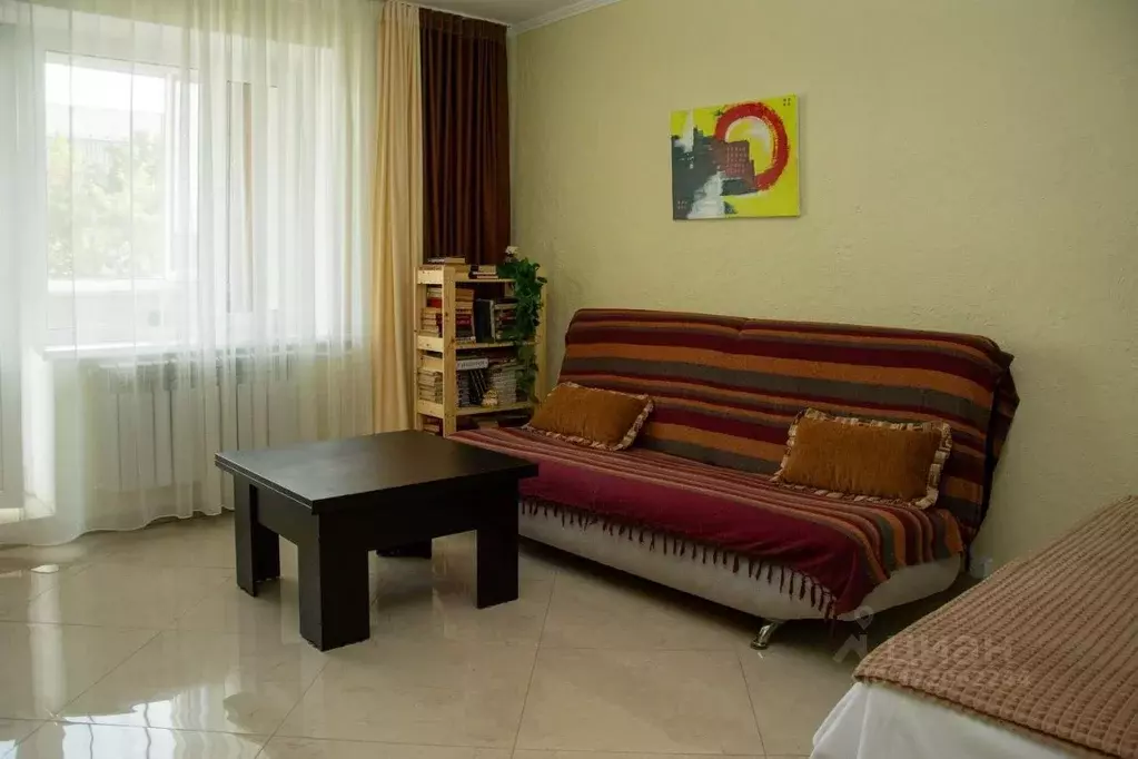 1-к кв. Брянская область, Брянск ул. Луначарского, 10 (36.0 м) - Фото 2