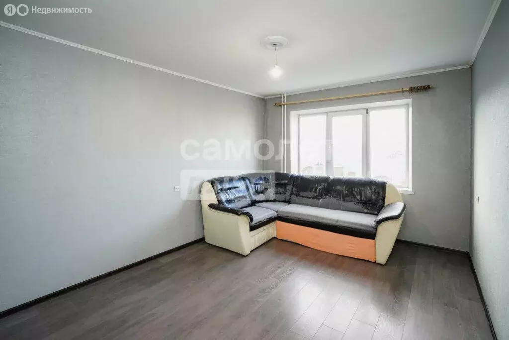 3-комнатная квартира: Омск, улица 70 лет Октября, 20 (62.5 м) - Фото 2