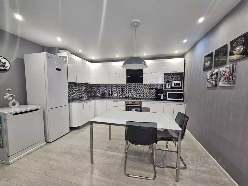 Квартира, 2 комнаты, 60.1 м - Фото 0