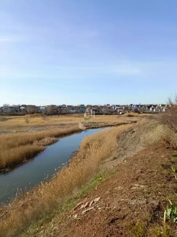 Дом в Саратовская область, Энгельсский район, Красноярское ... - Фото 1