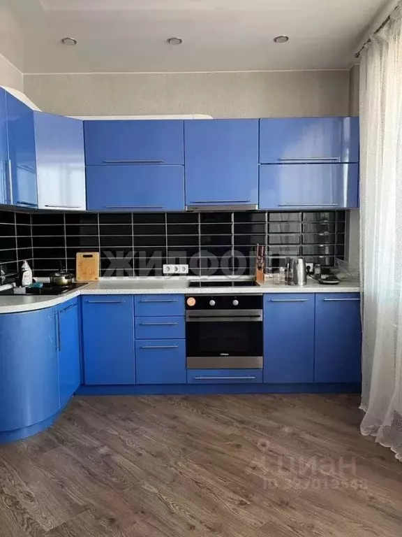 2-к кв. Хакасия, Абакан ул. Стофато, 12А (86.3 м) - Фото 2