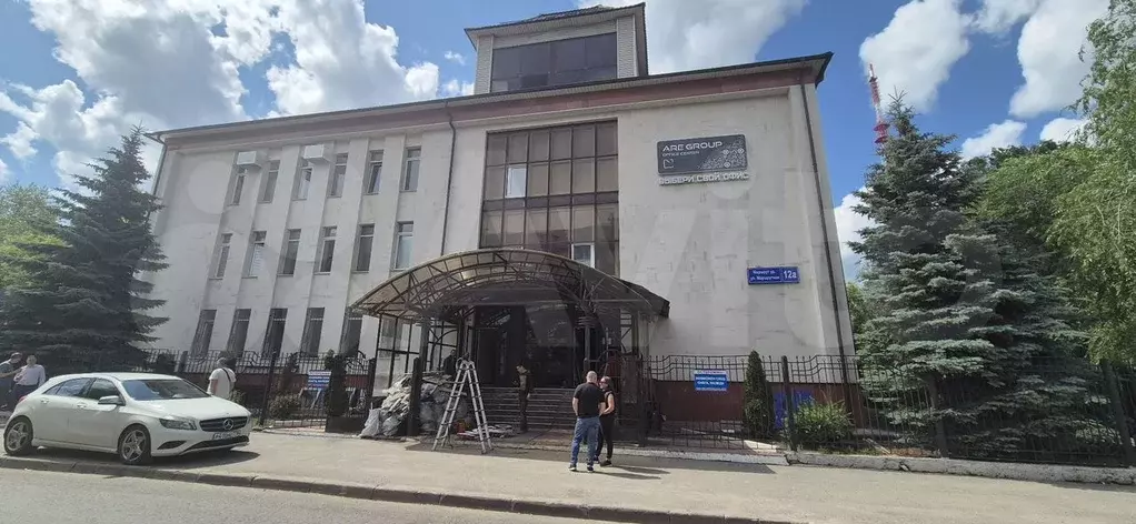 Склад 200м2 в цоколе БЦ - Фото 0