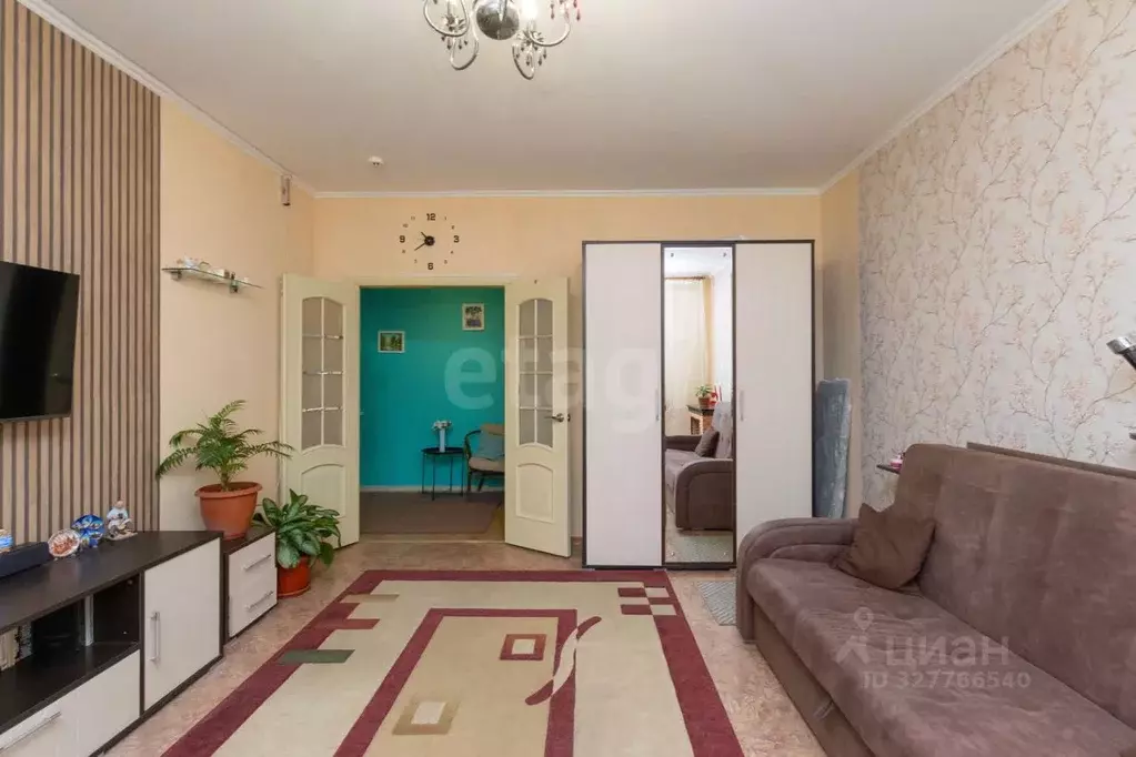 3-к кв. Тюменская область, Тюмень ул. Домостроителей, 34 (94.3 м) - Фото 1