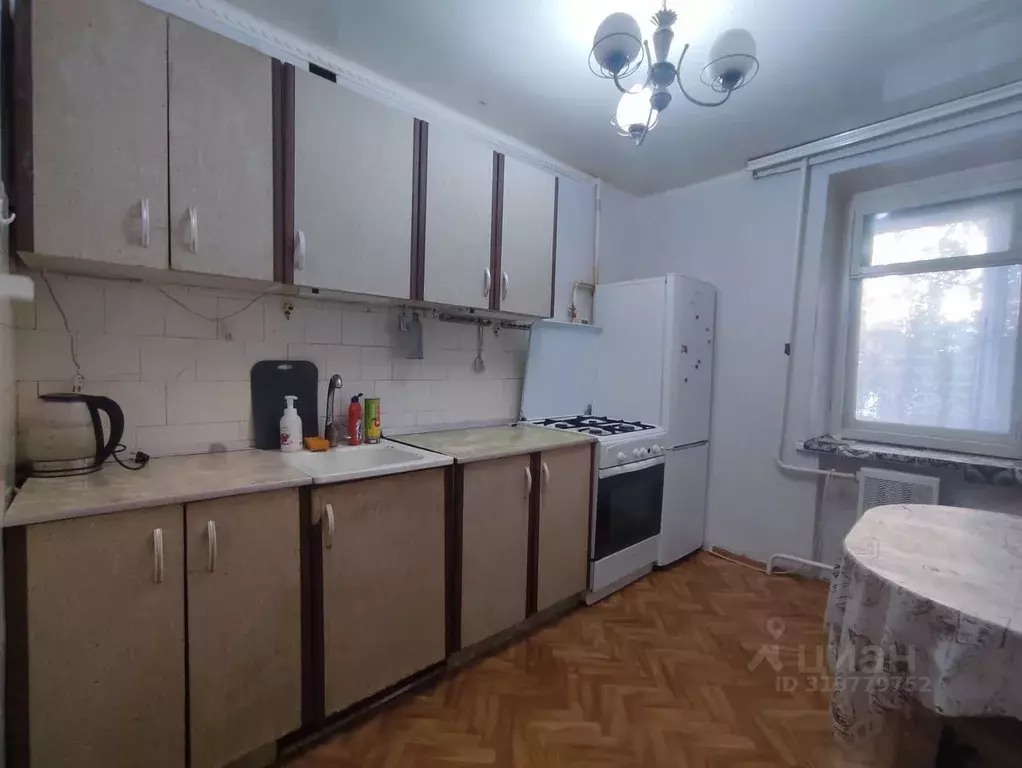 3-к кв. Татарстан, Нижнекамск Спортивная ул., 13 (60.0 м) - Фото 0