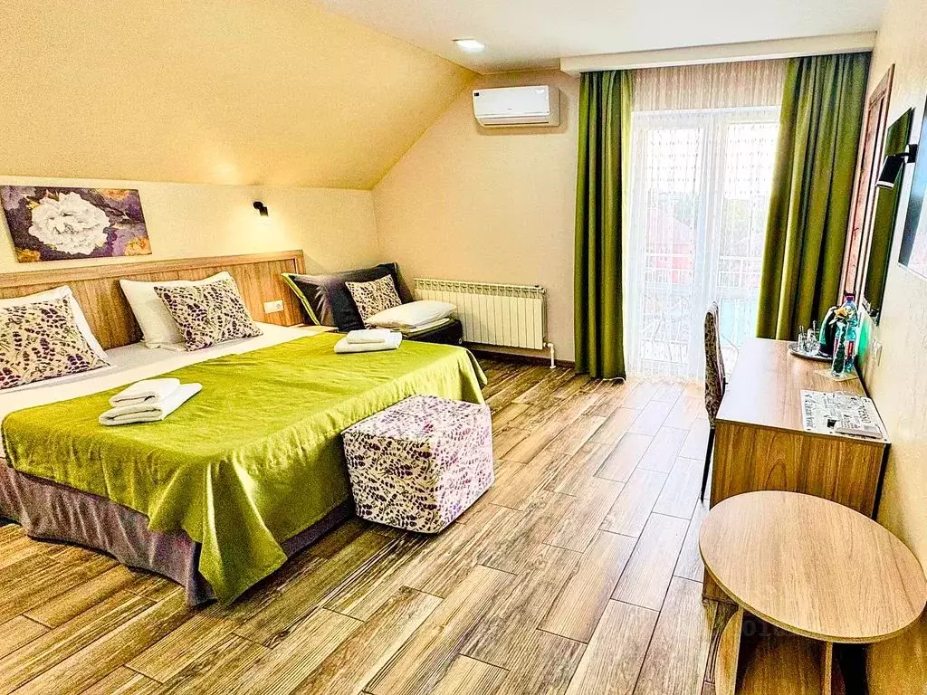 Комната Краснодарский край, Геленджик ул. Островского, 34 - Фото 1