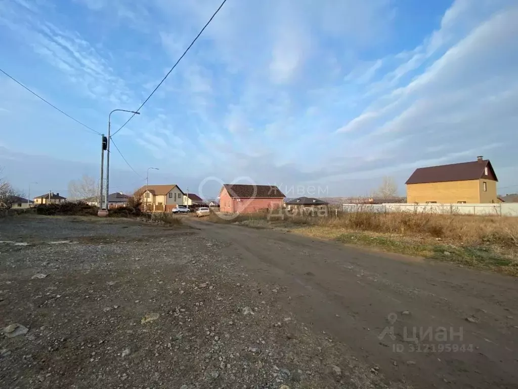 Участок в Волгоградская область, Волгоград Солнечный мкр, ул. ... - Фото 0