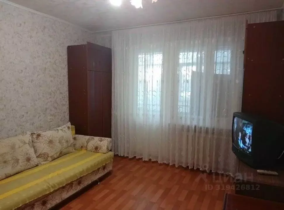 1-к кв. Татарстан, Набережные Челны 48-й комплекс, 18 (30.0 м) - Фото 0