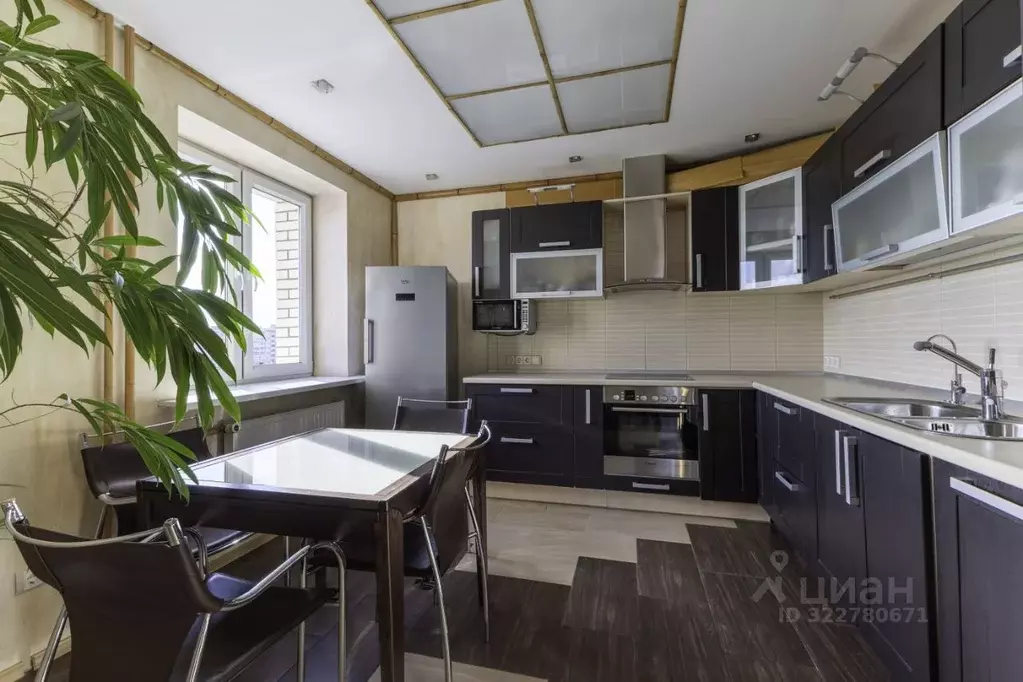 2-к кв. Санкт-Петербург ул. Рихарда Зорге, 4к2 (71.7 м) - Фото 1