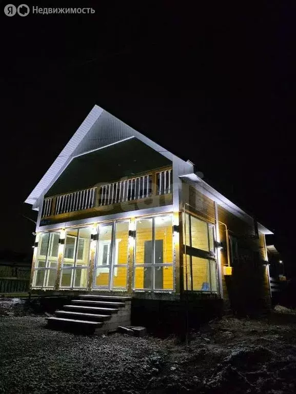 Дом в село Иглино, улица Тухвата Янаби (100 м) - Фото 1