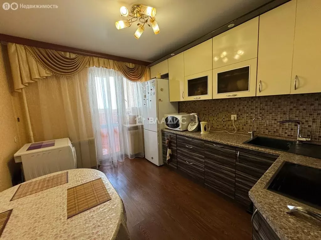 3-комнатная квартира: Владимир, Тракторная улица, 4 (78.5 м) - Фото 1