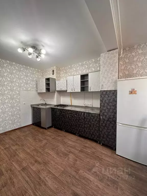 1-к кв. Крым, Симферополь ул. Севастопольская, 43Д (55.0 м) - Фото 0