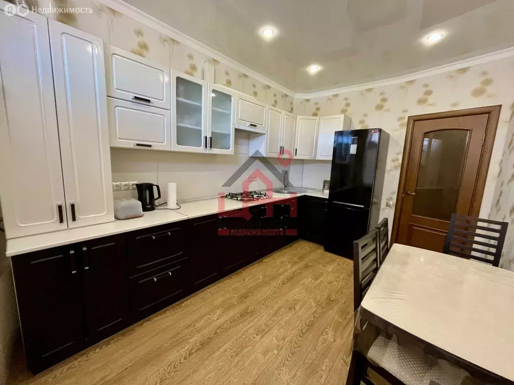 2-комнатная квартира: Ессентуки, улица Орджоникидзе, 84к5 (56 м) - Фото 0