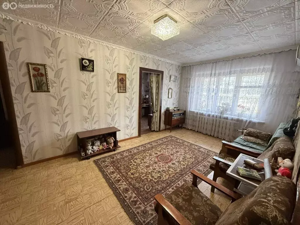 3-комнатная квартира: Астрахань, улица Водников, 25 (55.8 м) - Фото 1