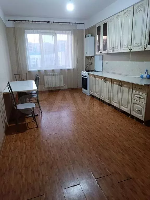 2-к. квартира, 86 м, 8/10 эт. - Фото 0