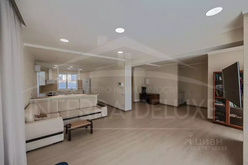 Дом в Севастополь ул. Лесхозная, 37Б (284 м) - Фото 2