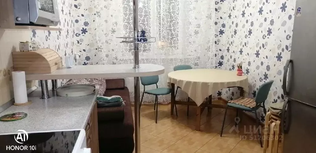 3-к кв. Новосибирская область, Новосибирск Академгородок мкр, просп. ... - Фото 0