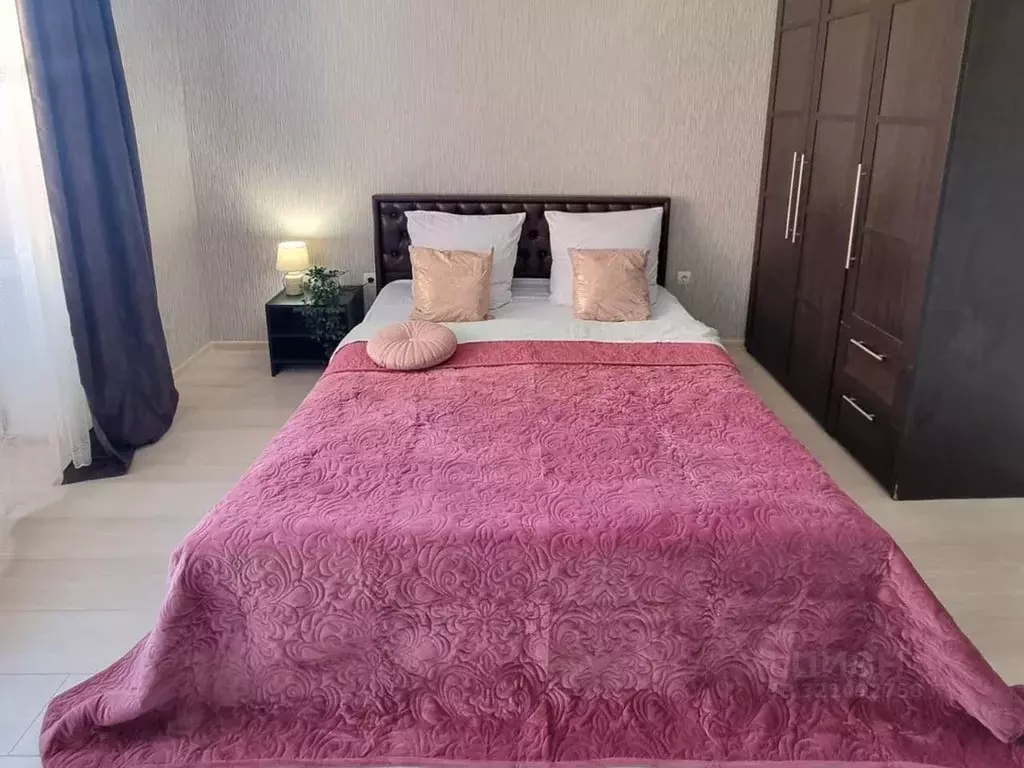 2-к кв. Астраханская область, Астрахань ул. Калинина, 47 (70.0 м) - Фото 1