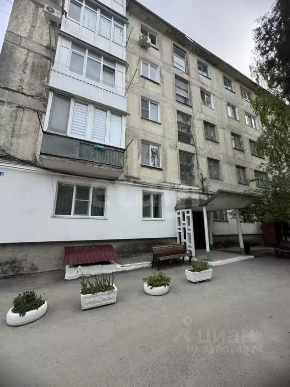 1-к кв. Крым, Белогорск ул. Луначарского, 47 (52.1 м) - Фото 0