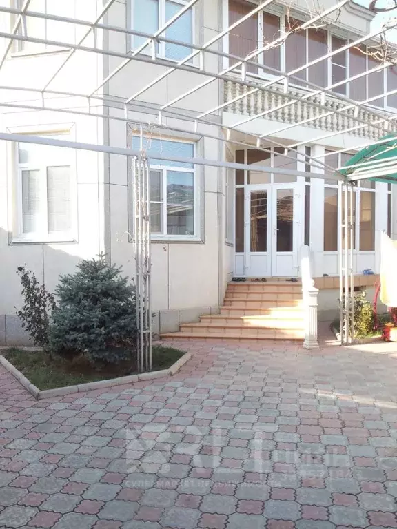 Дом в Дагестан, Махачкала ул. Джамала Далгата, 10 (310 м) - Фото 1