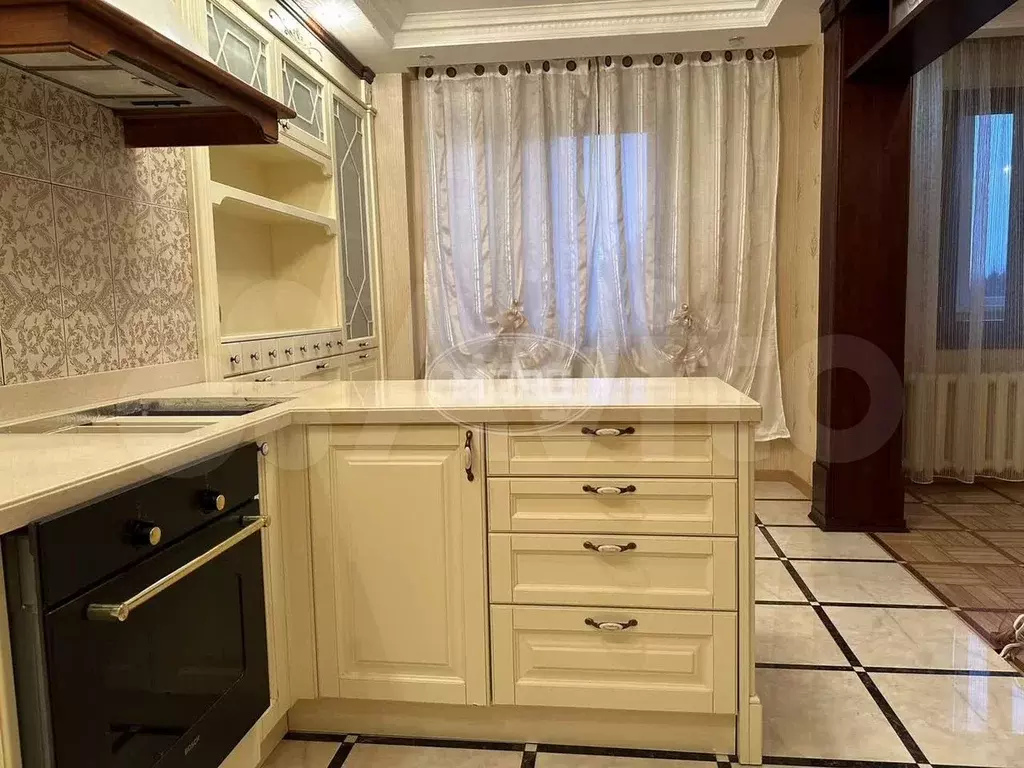 4-к. квартира, 115 м, 5/6 эт. - Фото 1