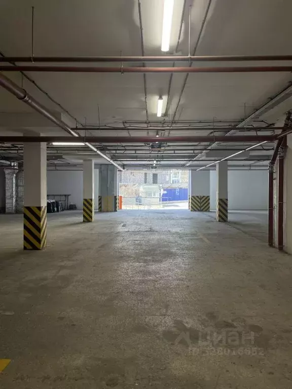 Гараж в Крым, Ялта муниципальный округ, Гурзуф пгт ул. Ялтинская, 14Е ... - Фото 1