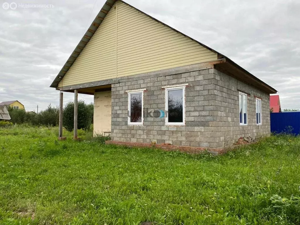 Дом в Республика Башкортостан, Иглинский сельсовет, село Иглино (82.7 ... - Фото 1