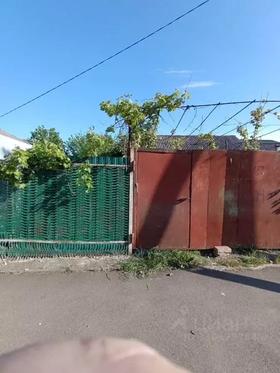 Дом в Адыгея, Тахтамукайский район, Яблоновский пгт ул. Титова, 116 ... - Фото 1