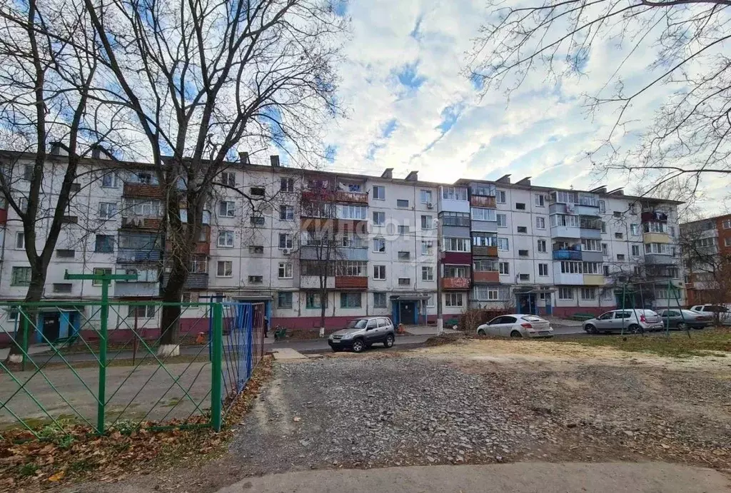 2-к кв. Белгородская область, Белгород ул. Железнякова, 15а (47.0 м) - Фото 0