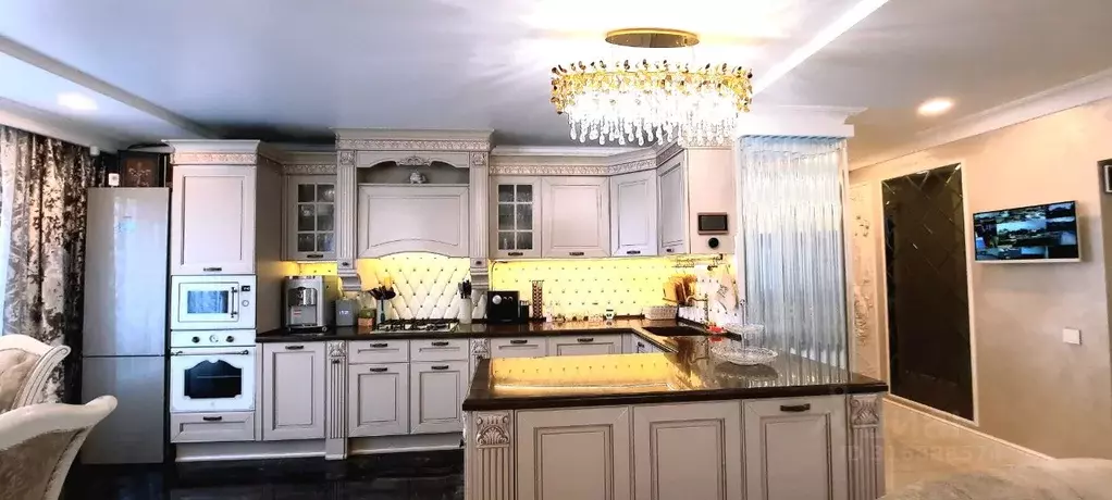 3-к кв. Воронежская область, Воронеж ул. Шишкова, 72Б (120.0 м) - Фото 0
