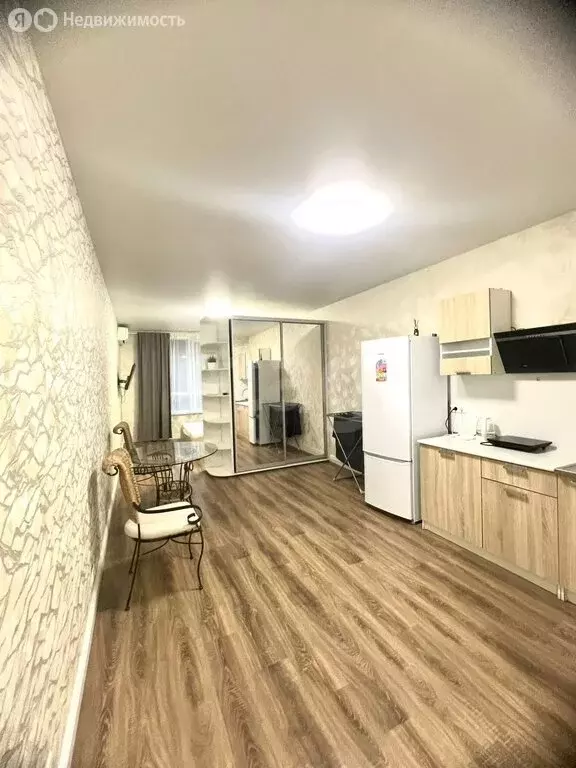 2-комнатная квартира: Ялта, улица Блюхера, 19 (74 м) - Фото 0