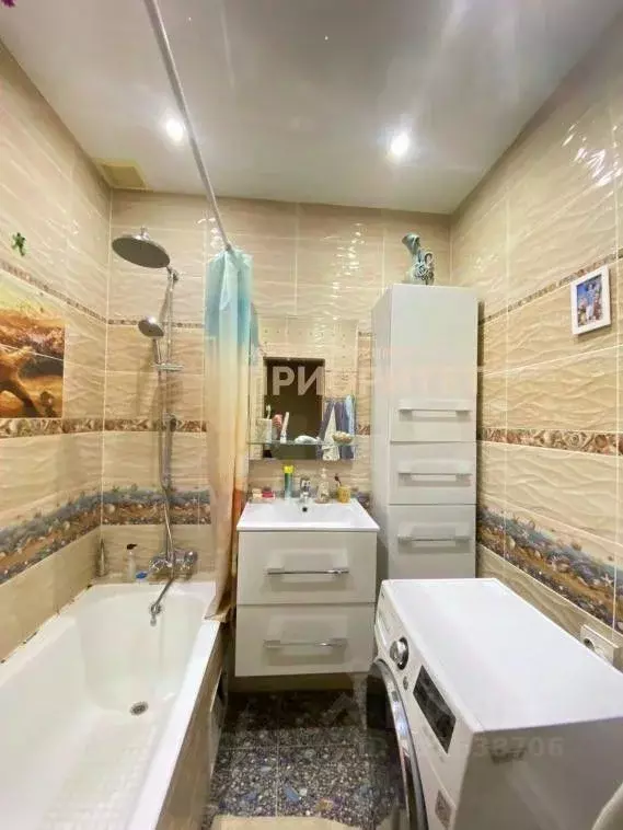 2-к кв. Саха (Якутия), Якутск ул. Жорницкого, 7/29 (60.0 м) - Фото 1