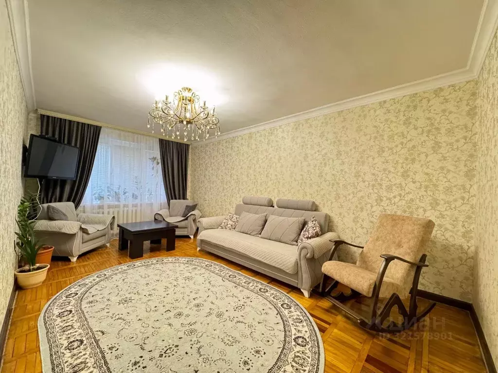 3-к кв. Кабардино-Балкария, Нальчик ул. Щаденко (70.3 м) - Фото 1