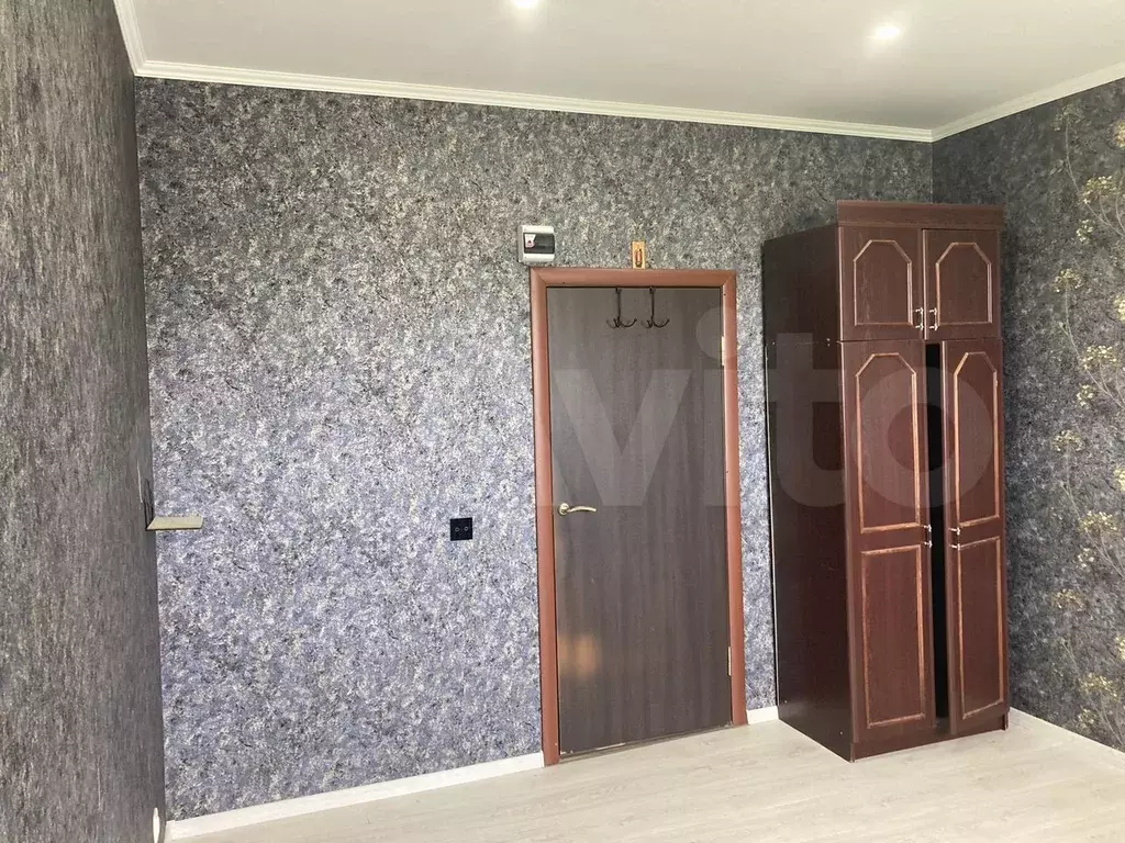 Комната 14,8 м в 3-к., 3/3 эт. - Фото 1