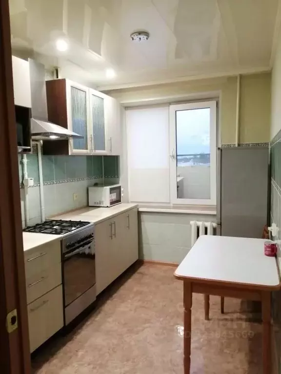 2-к кв. Омская область, Омск Заозерный мкр, ул. Бородина, 48 (43.2 м) - Фото 1