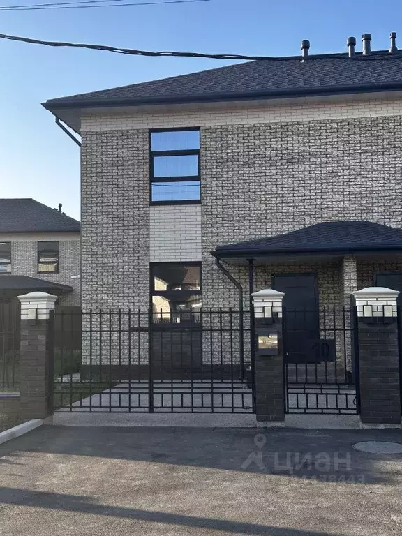 Таунхаус в Оренбургская область, Оренбургский район, с. Ивановка ул. ... - Фото 1