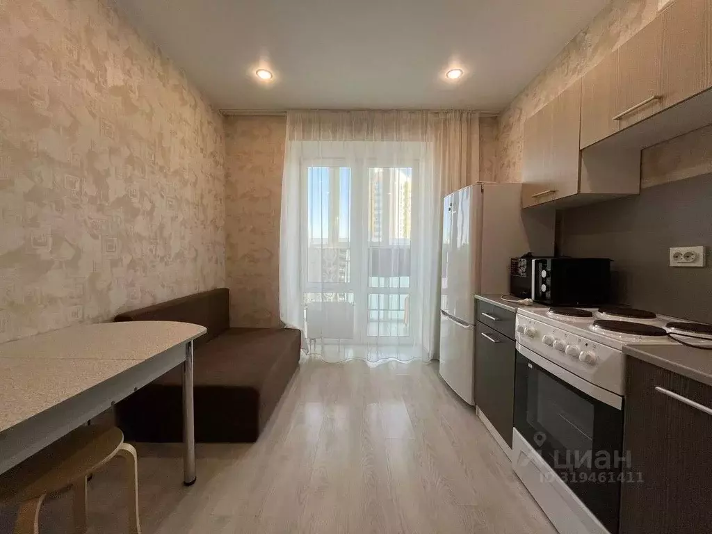 1-к кв. Татарстан, Казань ул. Азата Аббасова, 3 (33.3 м) - Фото 0