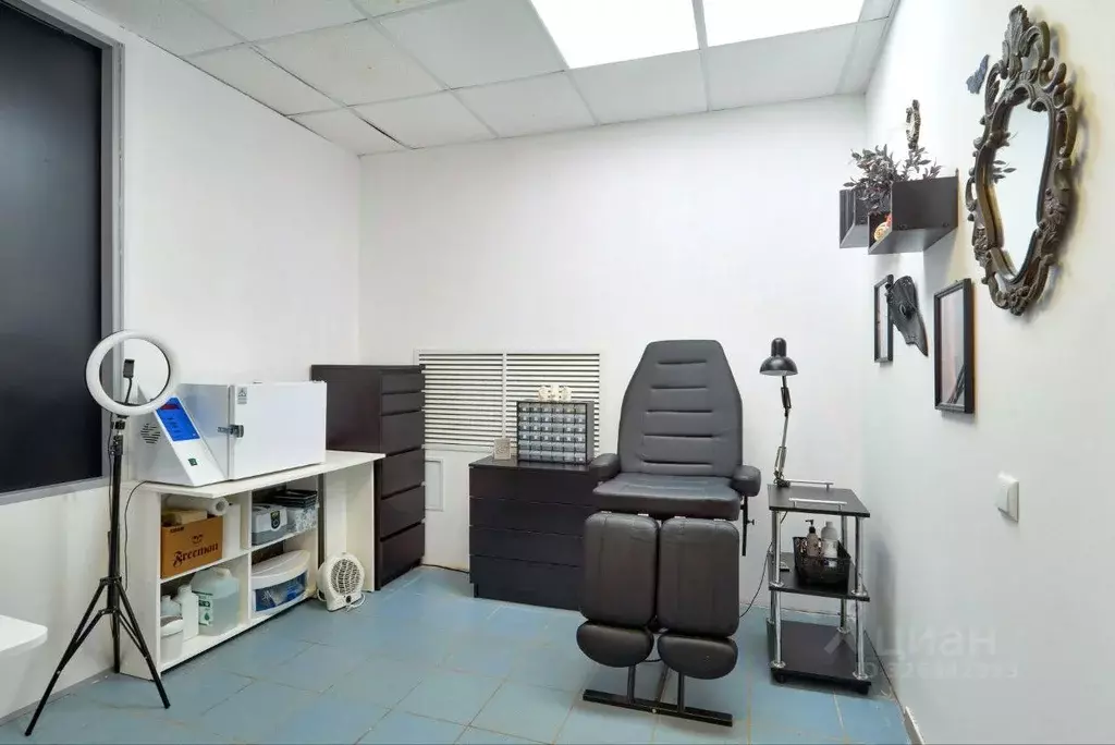 Помещение свободного назначения в Татарстан, Казань ул. Декабристов, ... - Фото 1