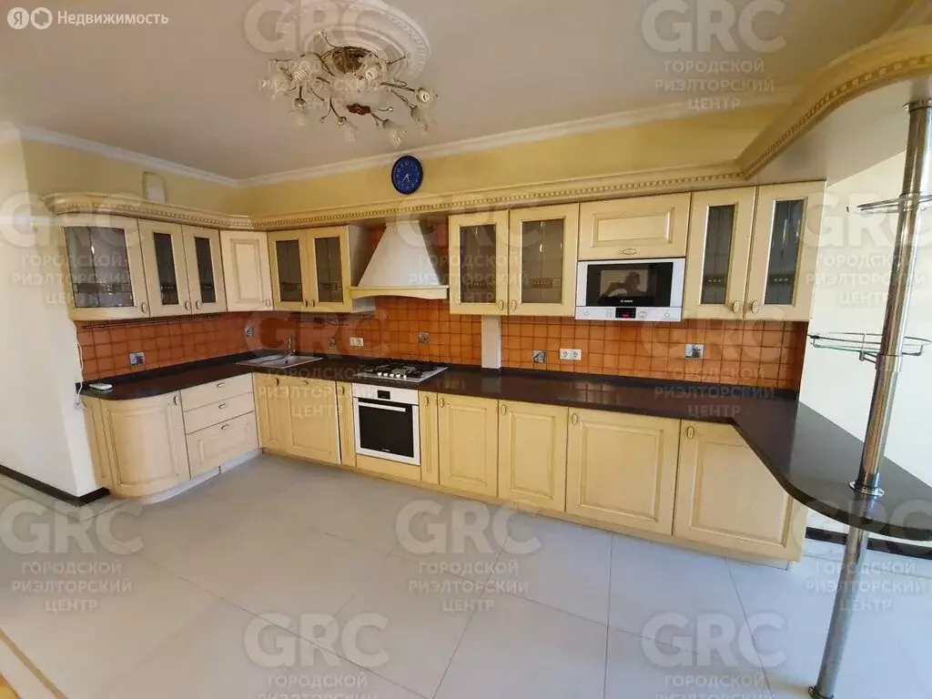 3-комнатная квартира: Сочи, микрорайон Центральный, улица Роз, 31 (143 ... - Фото 1