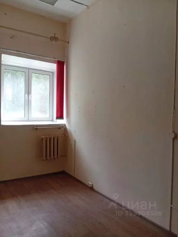 Помещение свободного назначения в Челябинская область, Трехгорный ул. ... - Фото 0