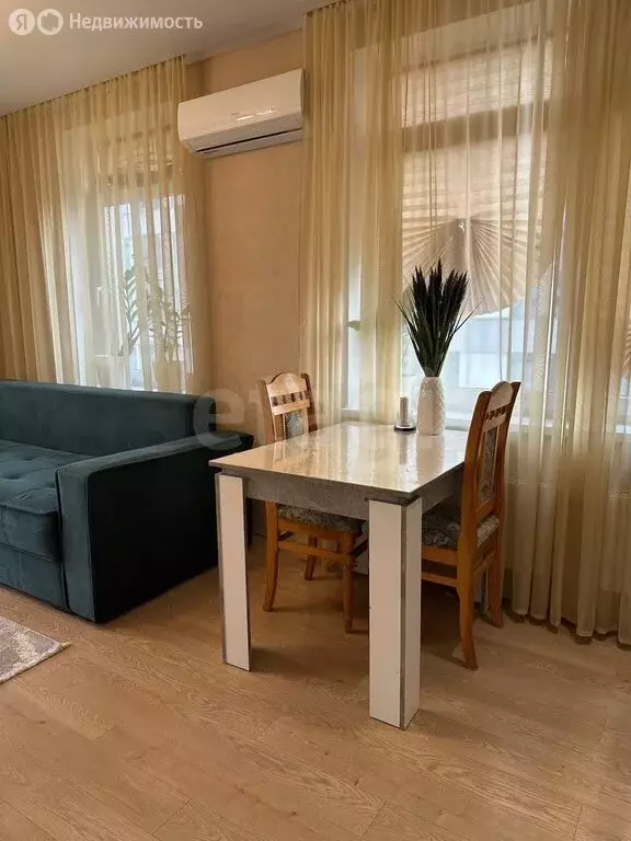 2-комнатная квартира: Тюмень, Харьковская улица, 74 (51 м) - Фото 1
