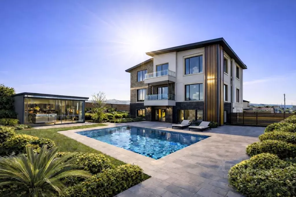 Таунхаус в Крым, Бахчисарайский район, Почтовское с/пос, с. Приятное ... - Фото 1