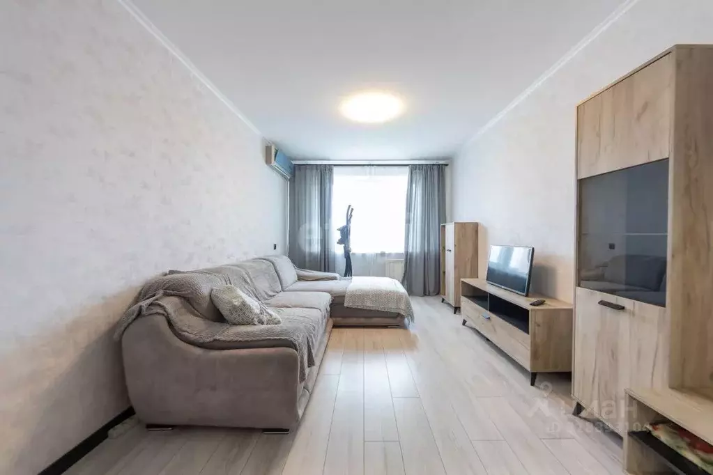 3-к кв. Хабаровский край, Хабаровск Оборонная ул., 8А (65.9 м) - Фото 1
