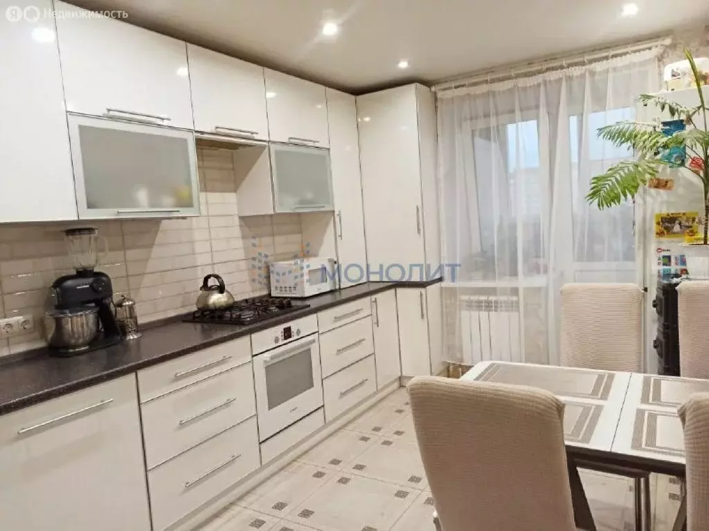 2-комнатная квартира: посёлок городского типа Медведево, улица Кирова, ... - Фото 1