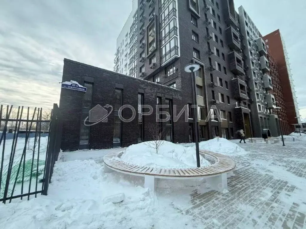 Помещение свободного назначения в Тюменская область, Тюмень ул. ... - Фото 1